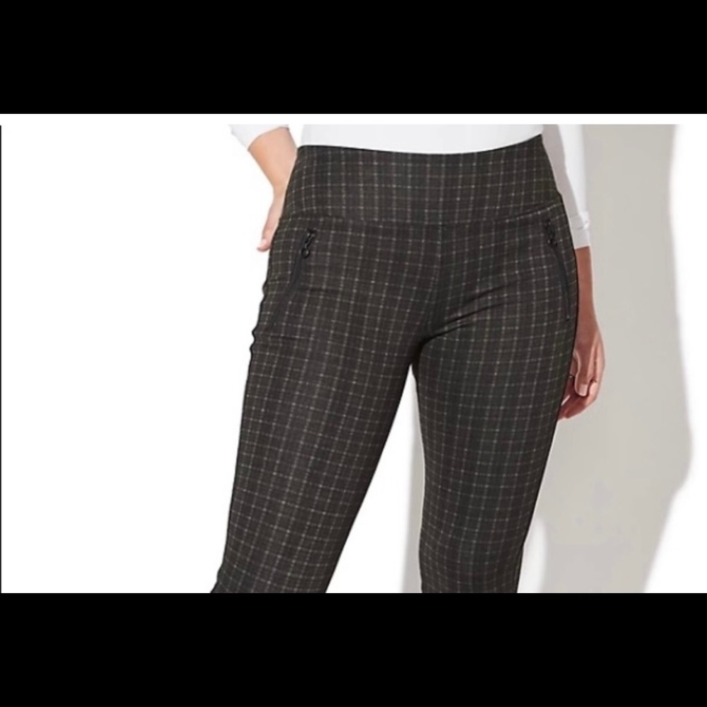 NWOT Vylette High Rise Pointe dress Leggings black plaid S